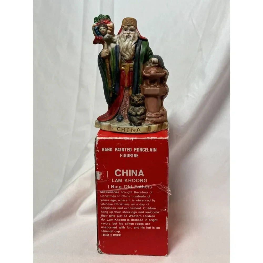 Santa's of the NATIONS -‎ CHINA -Hand Painted Porcelain SANTA CLAUS Figurine 4½